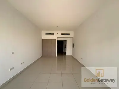Spacious Unit | Canal view | Unfurnished