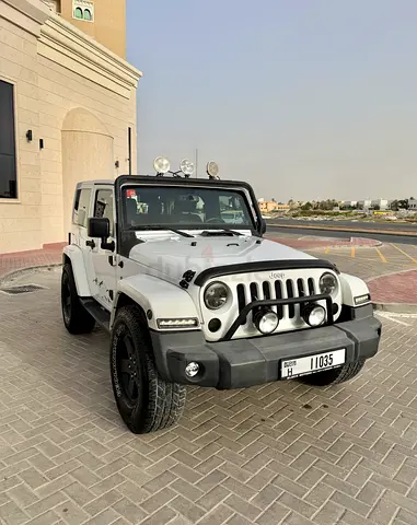 Jeep Wrangler Sahara 2013 GCC original paint 2 key