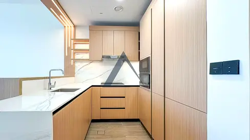 Smart Home | Best Amenities | Spacious Unit