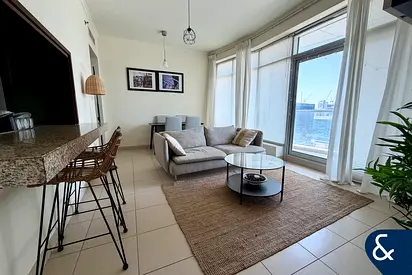 1 Bedroom | Bright | High Floor | Furnished