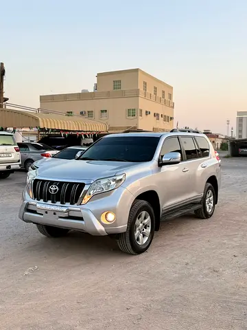 Toyota Prado VXR 2015 - GCC Specs - Perfect Condition