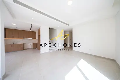 Single Row | Brand New | Close To Amenities