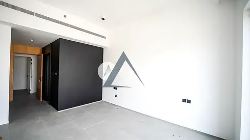 Spacious 2 BR | Prime Location | Call Now