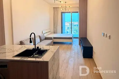 Spacious Apartment | Vacant | Villas View
