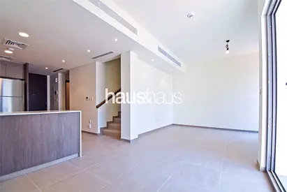 May Move In | Modern | Close To Pool