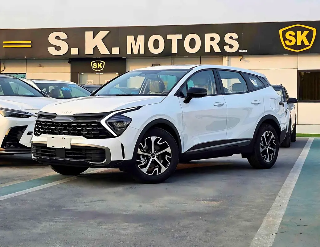 Kia Sportage 2025 — photo 1 of 17