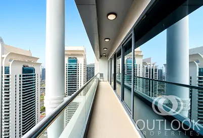Biggest Layout I High Floor I Lake View