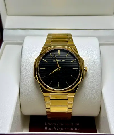 Gold-tone Patek Philippe-style Men’s Wristwatch with Black Dial