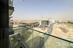 SPECTACULAR VIEW | METRO PROXIMITY | BRAND NEW