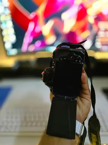 Nikon 5500D Touchscreen DSLR Camera with two lens