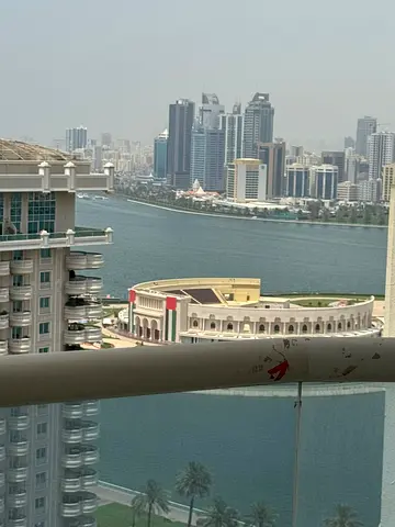 اكبر وارقى ثلاث غرف وصاله للايجار السنوى | غرفه ماستر | صاله منفصله | مطبخ كبير | بلكون باطلاله بحريه | موقع ممتاز | مساحه كبيره | قريبخه من البحيره
