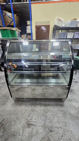 Cake display chiller