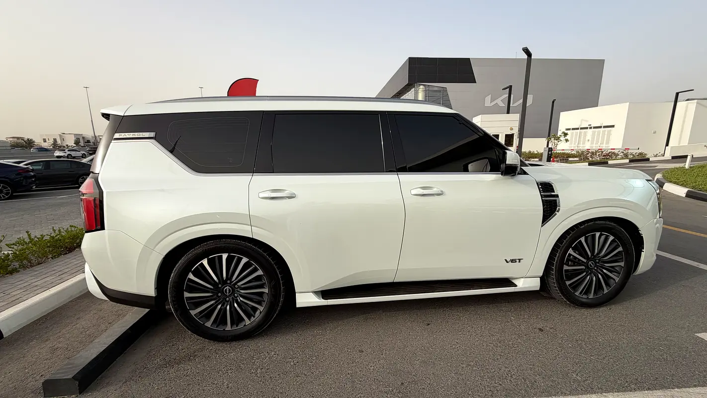 Nissan Patrol 2025 — photo 1 of 5