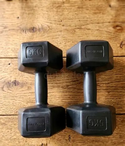 New 5kg dumbbells for sale