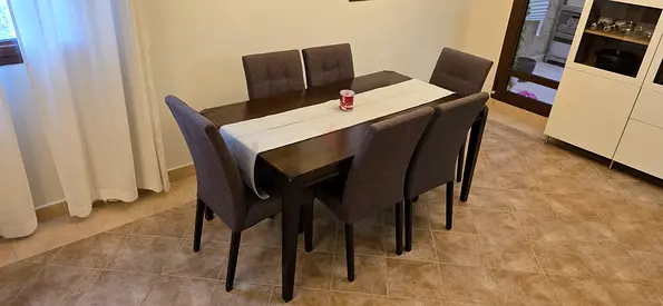 Dining table with 6 chairs