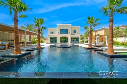 Turnkey Design | Exceptionally Renovated