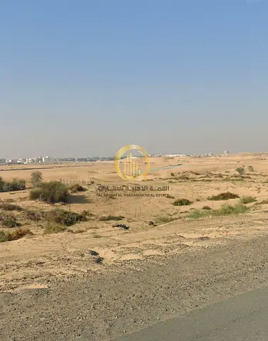 للبيع قطعتين متلاصقات في منطقه السحمه ضاحيه الرويضات  بمساحه 3000 قدم مربع  لكل ارض  قريبه جدا للمسجد والحديقة