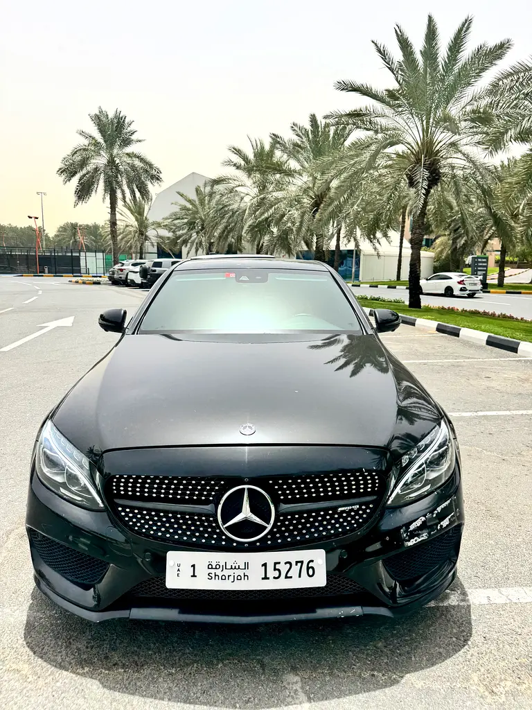 Mercedes-Benz C-Class 2018 — photo 1 of 14