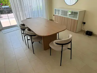 Brand new condition Dining table with six chairs for sale