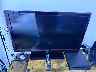 Samsung 45 LED TV not smart