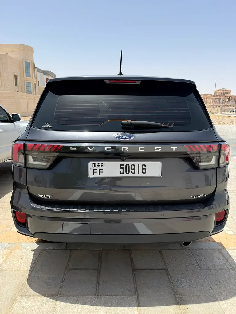 Ford Everest 2024 — photo 1 of 5