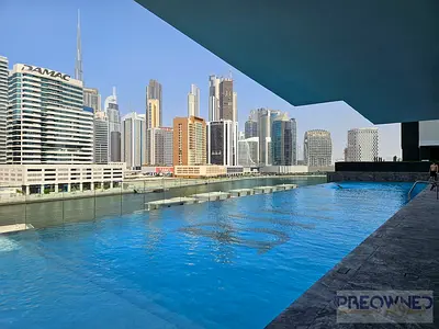 استوديو مفروش | قناة بن غاطي | شرفة وحمام سباحة | مناظر وسط المدينة