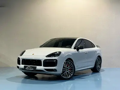 PORSCHE CAYENNE COUPE GTS 2022 GCC FHS