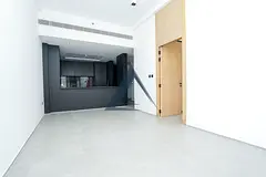 1 BHK with Jacuzzi | Prime Location | Vacant