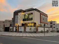 Corner villa, two floors and a roof, located close to services and public facilities, price includes