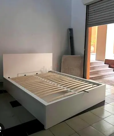 Ikea Malm Queen hydraulic bed with ikea Mattress