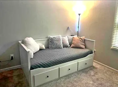 Ikea hemness daybed with ikea mattresses Excellent condition