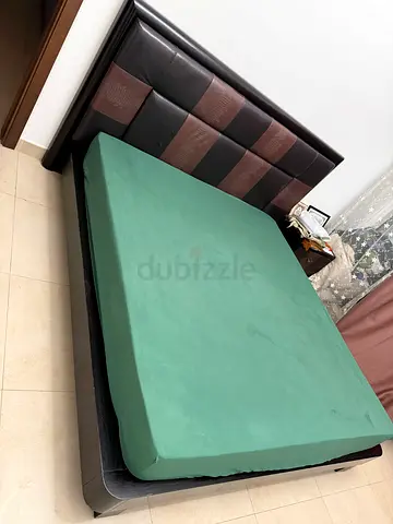 Bed with mattress and 2 side table
