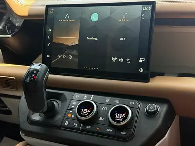 Land Rover Defender 90 X-Dynamic HSE P400, миниатюра 12