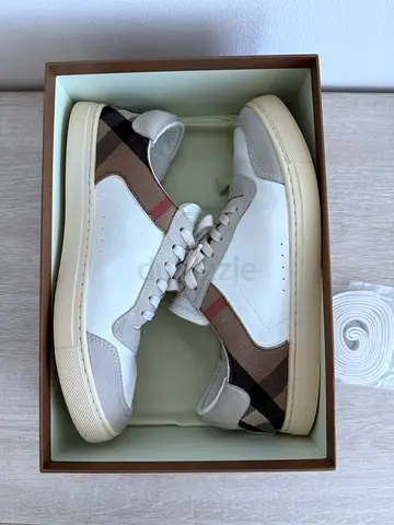 Burberry sneakers