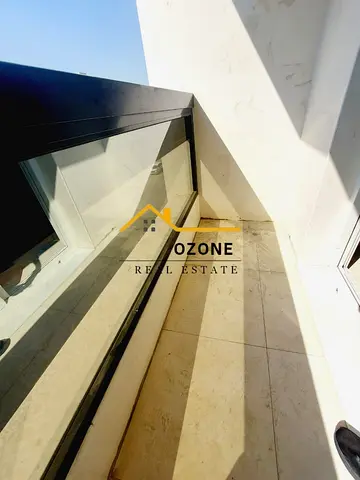 1 Bhk Presious with Balcony and 2 bathroom
