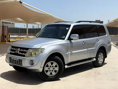 Mitsubishi Pajero GLS 2014 GCC Specs - Pristine Condition - No accidents