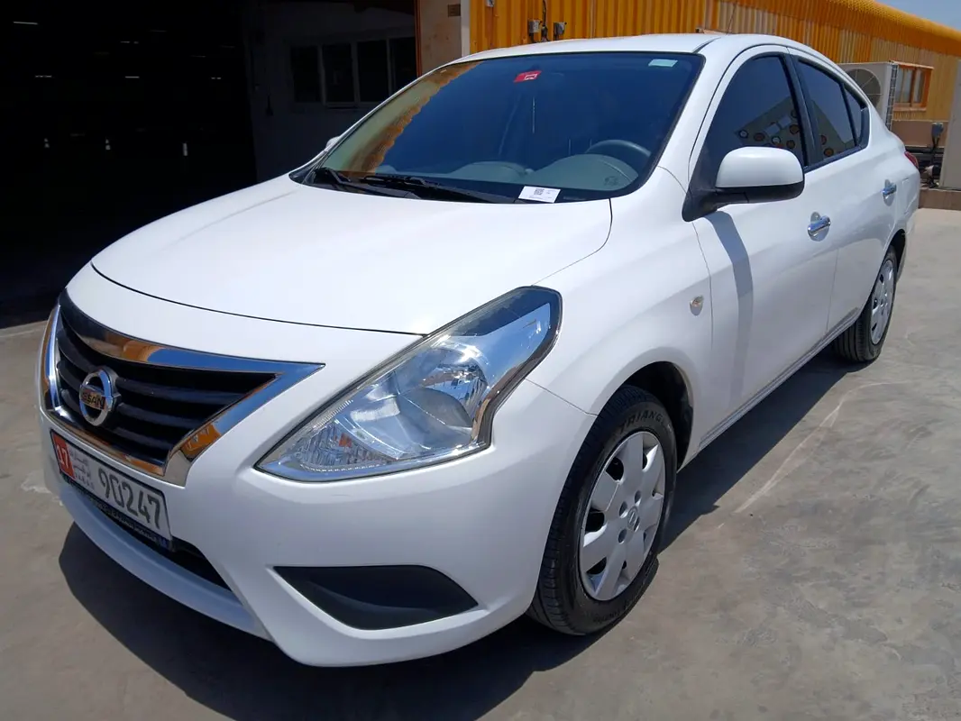 Nissan Sunny 2023 — photo 1 of 16