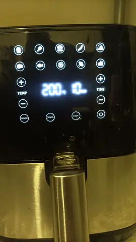 Selling my used Nutricook air fryer in good working condition. Clean and well maintained