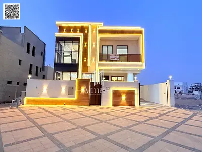 فيلا فاخره على شارع رئيسي، بدون رسوم خدمات تملك حر لجميع الجنسيات .