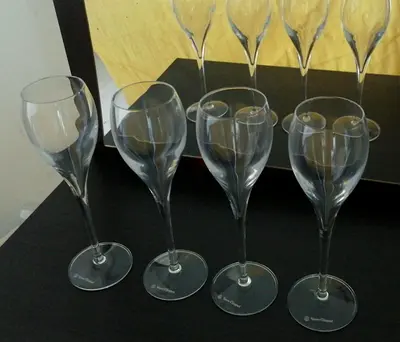 Drinking glasses