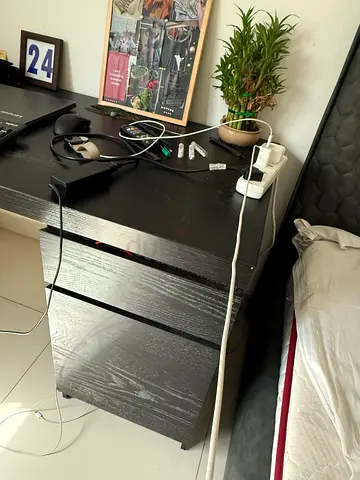 Office desk and chair