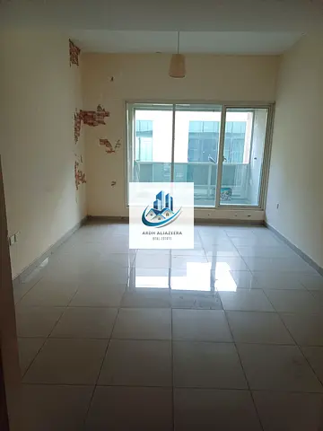 1bhk with balcony and wardrobes 40k Al Nahda Sharjah Call Adnan
