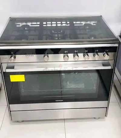 Siemens latest model iq700 5 burner gass/electric top gass oven electric dual fan stove 90x60 cook