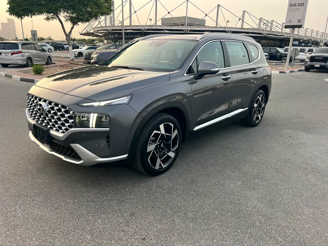 Hyundai Santa Fe 2022 — photo 1 of 20