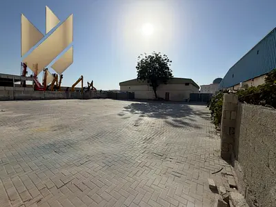 Hota for rent - prime location in Industrial 13