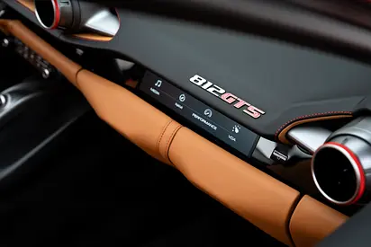 2021 Ferrari 812 GTS thumbnail 15