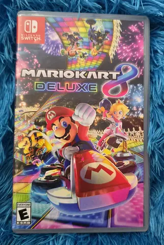 Mario Kart 8 Deluxe - Nintendo Switch (Physical)