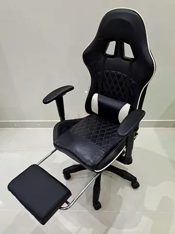 Office Black and White Recliner Chair with Footrest