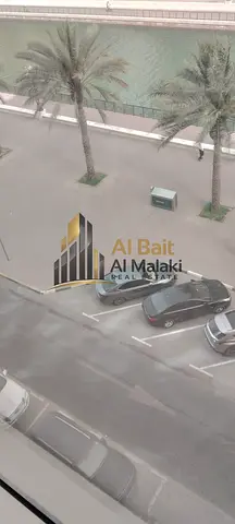مكتب للايجار من المالك مباشرة بدون عمولة المجاز 3(القصباء)  مساحه ١٨٧٠ قدم تقريبا  مع باركن فري  بوفيه حمام  خمس غرف  التأمين ١٠ ٪ كاش  على أربع دفعات