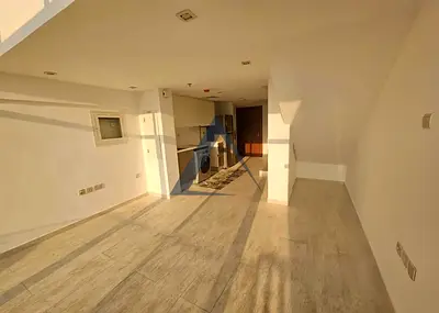 Investor Deal / Prime Location/ One Bedroom Duplex